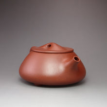Load image into Gallery viewer, Fully Handmade Hongpilong Jingzhou Shipiao Yixing Teapot by Hu Manshan 胡漫山红皮龙景舟石瓢 240ml