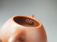 Load image into Gallery viewer, Fully Handmade Hongpilong Jingzhou Shipiao Yixing Teapot by Hu Manshan 胡漫山红皮龙景舟石瓢 240ml