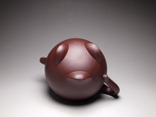 Load image into Gallery viewer, Lao Zini Sudai Yixing Teapot 老紫泥素带 240ml