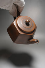 Load image into Gallery viewer, 240ml Hexagon Nixing Teapot by Huang Fu Sheng 黄富盛泥兴壶