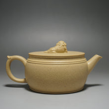 Load image into Gallery viewer, Fully Handmade Benshan Lüni Xiushi Hanwa Teapot by Hu Manshan 全手工胡漫山本山绿泥绣狮汉瓦 250ml
