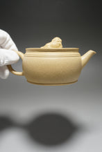 Load image into Gallery viewer, Fully Handmade Benshan Lüni Xiushi Hanwa Teapot by Hu Manshan 全手工胡漫山本山绿泥绣狮汉瓦 250ml