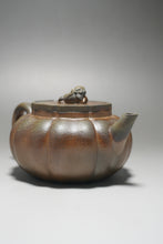 Load image into Gallery viewer, Fully Handmade Wood Fired Jiangpo-Qingni Jingwen Xiushi Yixing Teapot by Tang Mengfei 全手工汤梦飞柴烧青降坡泥筋纹器绣狮 250ml