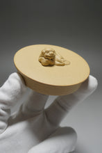 Load image into Gallery viewer, Fully Handmade Benshan Lüni Xiushi Hanwa Teapot by Hu Manshan 全手工胡漫山本山绿泥绣狮汉瓦 250ml