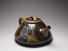 Load image into Gallery viewer, Wood Fired Shipiao Dicaoqing Yixing Teapot with Carvings of Blossoms 柴烧底槽青子冶石瓢带刻绘  260ml