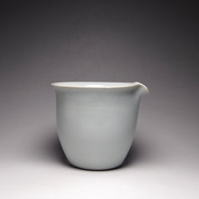 Load image into Gallery viewer, Ruyao Fair Cup 汝窑公杯 265ml
