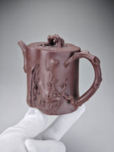 Load image into Gallery viewer, Fully Handmade Zini Plum Tree Stump Yixing Teapot 全手工紫泥梅桩 265ml