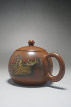 Load image into Gallery viewer, Nixing Teapot Year of the Snake by Ma Wuhong 马武宏生肖浮雕蛇 290ml