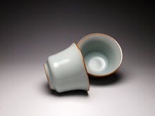 Load image into Gallery viewer, Ruyao Tall Teapot and Teacups Tea Set 汝窑一壶两杯套装