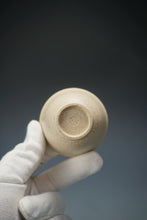 Load image into Gallery viewer, Baiyuduan Four Season Teacup no.3 白玉段四季套杯
