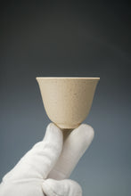 Load image into Gallery viewer, Baiyuduan Four Season Teacup no.3 白玉段四季套杯
