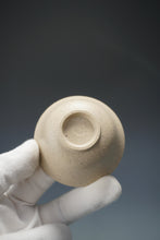 Load image into Gallery viewer, Baiyuduan Four Season Teacup no.4 白玉段四季套杯