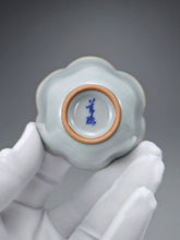 Load image into Gallery viewer, Pair of Matching 50ml Six Lobe Ruyao Teacups 天青汝窑六瓣花对杯