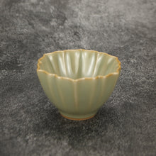 Load image into Gallery viewer, 50ml Jade Series Ruyao Lotus Teacup 汝窑青玉釉荷瓣杯