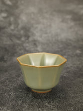 Load image into Gallery viewer, 50ml Jade Series Ruyao Octagon Teacup 汝窑青玉釉八方杯