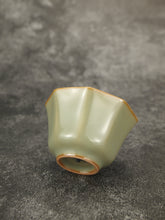 Load image into Gallery viewer, 50ml Jade Series Ruyao Octagon Teacup 汝窑青玉釉八方杯