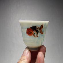 Load image into Gallery viewer, Goldfish Falangcai Porcelain Teacup 珐琅彩江山游金鱼小花神杯 60ml