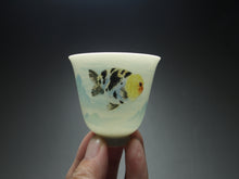 Load image into Gallery viewer, Lionhead Fish Falangcai Porcelain Teacup 珐琅彩江山游金鱼小花神杯 60ml