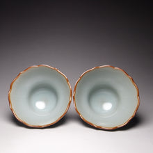 Load image into Gallery viewer, Pair of Matching 60ml Lotus Leaf Ruyao Teacups 汝窑荷叶边对杯