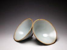 Load image into Gallery viewer, Pair of Matching 60ml Douli Ruyao Teacups 汝窑天青对杯