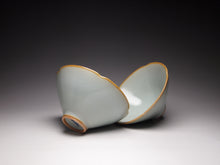 Load image into Gallery viewer, Pair of Matching 60ml Douli Ruyao Teacups 汝窑天青对杯