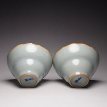 Load image into Gallery viewer, Pair of Matching 60ml Lotus Leaf Ruyao Teacups 汝窑荷叶边对杯