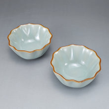 Load image into Gallery viewer, Pair of Matching 65ml Scalloped Azure Ruyao Teacups 天青汝窑十八瓣对杯