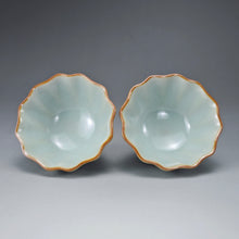 Load image into Gallery viewer, Pair of Matching 65ml Scalloped Azure Ruyao Teacups 天青汝窑十八瓣对杯