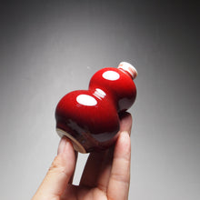 Load image into Gallery viewer, Little Gourd Langhong Porcelain Vase 郎红葫芦小花器
