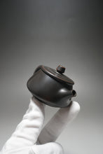Load image into Gallery viewer, 70ml Shipiao Dark Nixing Teapot by Li Wenxin 李文新小石瓢 (深)