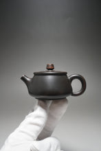 Load image into Gallery viewer, 70ml Shipiao Dark Nixing Teapot by Li Wenxin 李文新小石瓢 (深)
