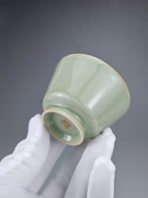 Load image into Gallery viewer, 70ml Miseyou Porcelain Horseshoe Teacup from Jingdezhen 秘色釉小马蹄杯