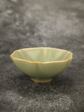 Load image into Gallery viewer, 70ml Jade Series Ruyao Sunflower Teacup 汝窑青玉釉葵口六方杯