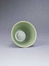Load image into Gallery viewer, 70ml Miseyou Porcelain Horseshoe Teacup from Jingdezhen 秘色釉小马蹄杯