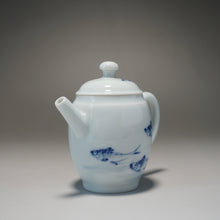 Load image into Gallery viewer, Qinghua Fish Motif Jingdezhen Porcelain Teapot 青花写意小高仕壶 70ml