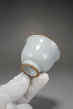 Load image into Gallery viewer, 75ml Flower Goddess Moon White Ruyao Teacup, 月白汝窑花神杯