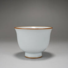 Load image into Gallery viewer, 75ml Flower Goddess Moon White Ruyao Teacup, 月白汝窑花神杯