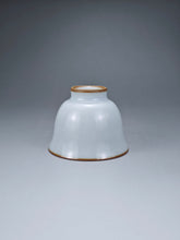 Load image into Gallery viewer, 75ml Moon White Ruyao Teacup, 月白汝窑茶杯