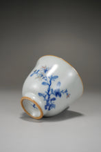 Load image into Gallery viewer, 75ml Qinghua Flowers Moon White Ruyao Teacup 月白汝窑青花花卉杯