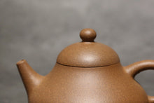 Load image into Gallery viewer, Lao Duanni Hulupiao yixing Teapot 老段泥葫芦瓢 150ml