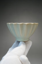 Load image into Gallery viewer, 80ml Renaissance Series Ruyao Six Lobe Teacup 汝窑复古釉十六瓣杯
