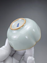 Load image into Gallery viewer, Pair of Matching 50ml Four Lobed Ruyao Teacups 汝窑天青四瓣花对杯