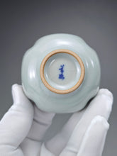 Load image into Gallery viewer, Pair of Matching 50ml Four Lobed Ruyao Teacups 汝窑天青四瓣花对杯