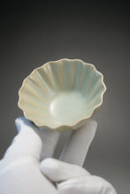 Load image into Gallery viewer, 80ml Renaissance Series Ruyao Six Lobe Teacup 汝窑复古釉十六瓣杯