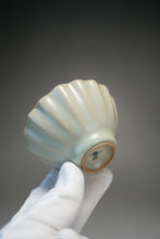 Load image into Gallery viewer, 80ml Renaissance Series Ruyao Six Lobe Teacup 汝窑复古釉十六瓣杯
