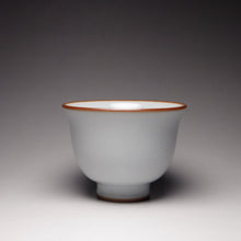 Load image into Gallery viewer, 80ml Moon White Ruyao Flower Goddess Teacup 月白汝窑花神杯