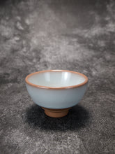 Load image into Gallery viewer, 80ml Ltd. Ed. Ruyao FangHua Master's Teacup 汝窑芳华主人杯