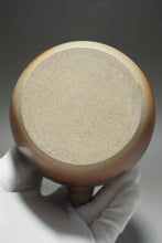 Load image into Gallery viewer, Wood Fired Baiyuduan Yixing Clay Kettle 白玉段柴烧烧水壶 820ml