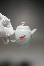 Load image into Gallery viewer, Qinghua Persimmon Jingdezhen Fine Porcelain Teapot by Master KuangShi 青花匡石手绘高士壶-柿子 85ml