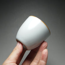 Load image into Gallery viewer, 85ml Moon White Ruyao Hanxiang Teacup 月白汝窑涵香杯